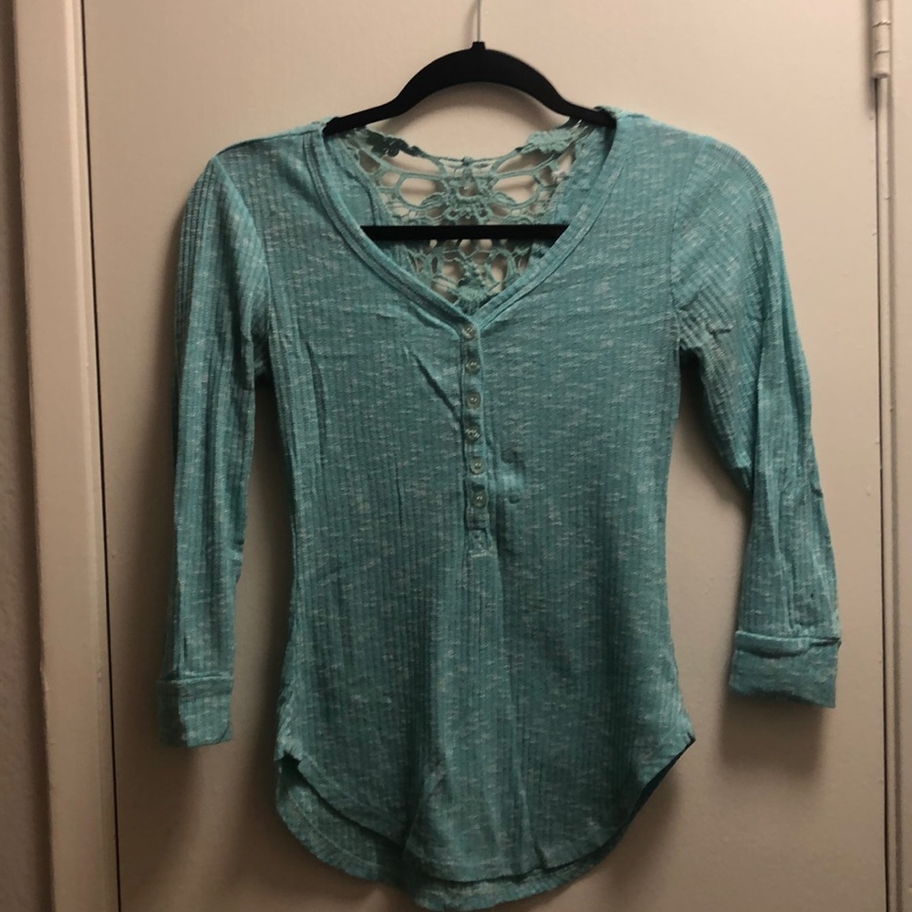 Long sleeved tee